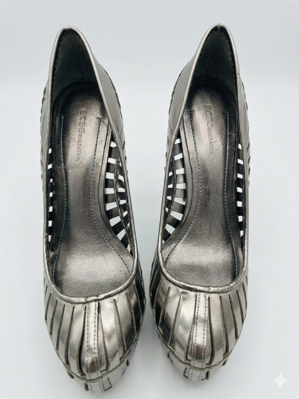BCBGeneration Metallic Pewter Pleated Pump Size 10